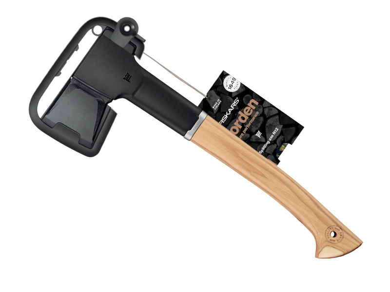 Norden hakbijl Fiskars, type N12, universeel. lengte 52,6 cm en 1250 gram