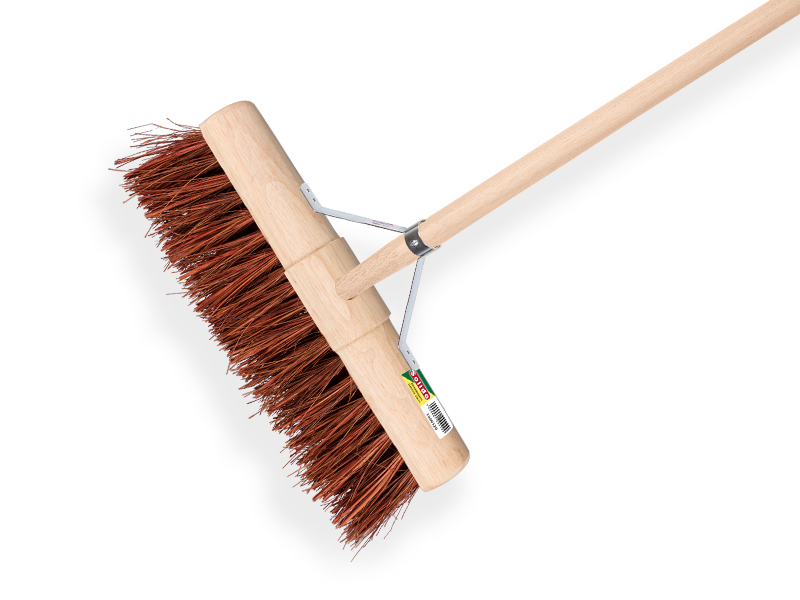 Wegenbouwbezem SOLIDE 45 cm, geoliede Bassine, ronde kap, IKAPE steel 150 x 2,8 cm en kleine stokhouder