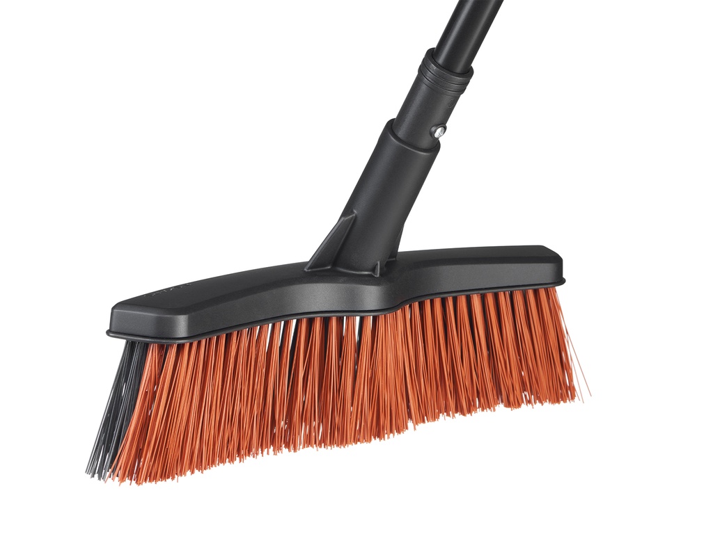 Fiskars Solid Bezem M